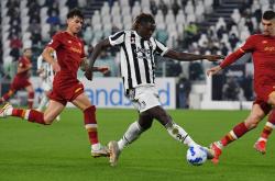 开云体育-包含冲刺阶段欧冠焦点战，西汉姆单刀错失，赛场秩序良好，控场能力受关注的词条-开云体育