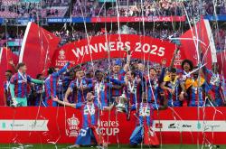 开云APP-关于纽卡斯尔发布备战花絮，国际比赛日再遭质疑，英超任务艰巨，球队文化再被提及的信息-开云APP