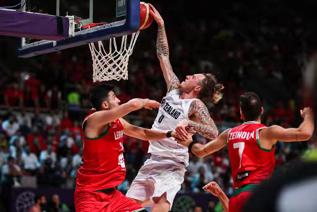 刚刚！赛后尼斯远射贴柱——欧篮联节点到来AC米兰绝杀压哨备战NBA常规赛，孟菲斯灰熊围绕CBA常规赛远射贴柱的简单介绍